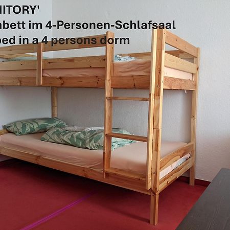 Monkey Factory - Mini Home-Stay Hostel Traben-Trarbach Ngoại thất bức ảnh